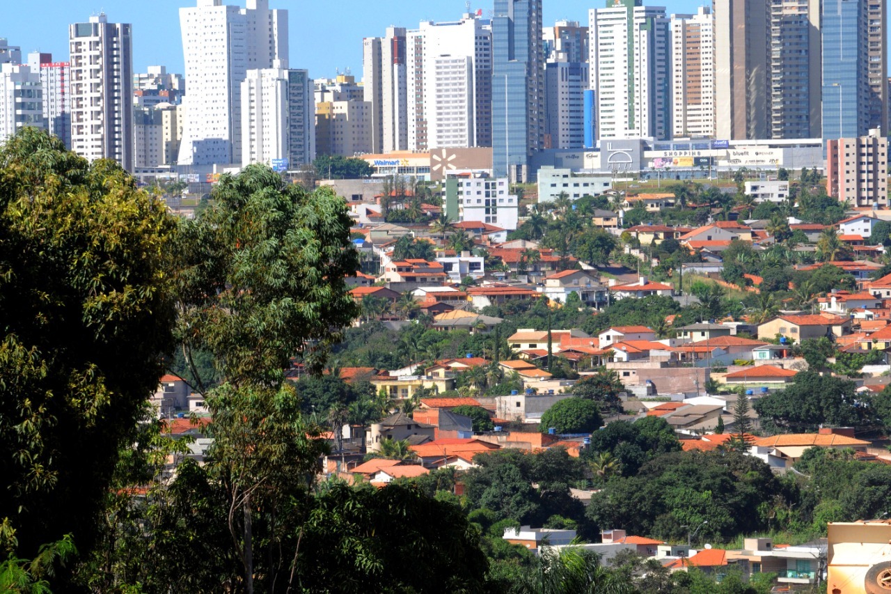 Distritais aprovam revisão da Luos