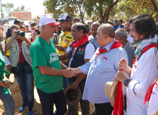 Ibaneis diz que espera que Arruda fique ao seu lado