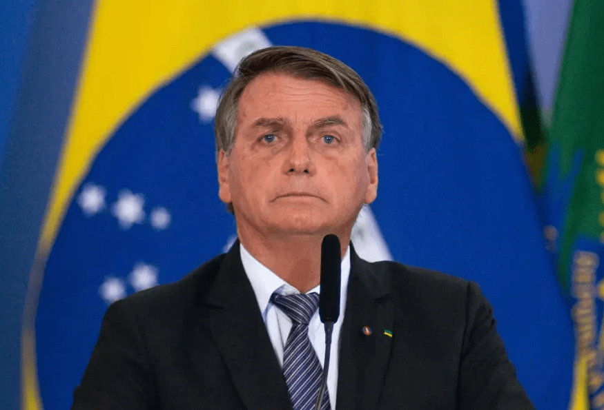 Bolsonaro decreta luto oficial de três dias pela morte de Shinzo Abe