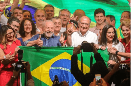 TSE dá três dias para que campanha de Lula explique gastos R$ 620 mil nas eleições