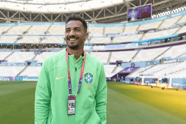 Seleção: Danilo faz reflexão sobre papel dos jogadores e diz quem são os heróis da nação