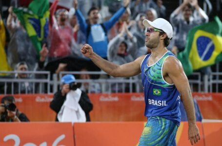 Vôlei de Praia: campeão olímpico Bruno Schmidt anuncia aposentadoria