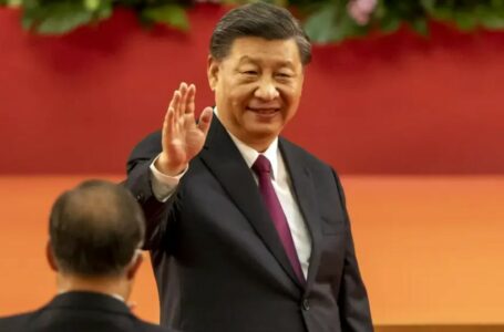 China trabalha para atuar como país mediador entre Ucrânia e Rússia