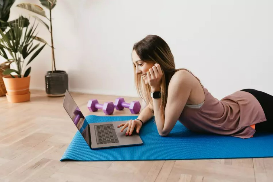 Treino da garota preguiçosa: o truque para manter a rotina de exercícios