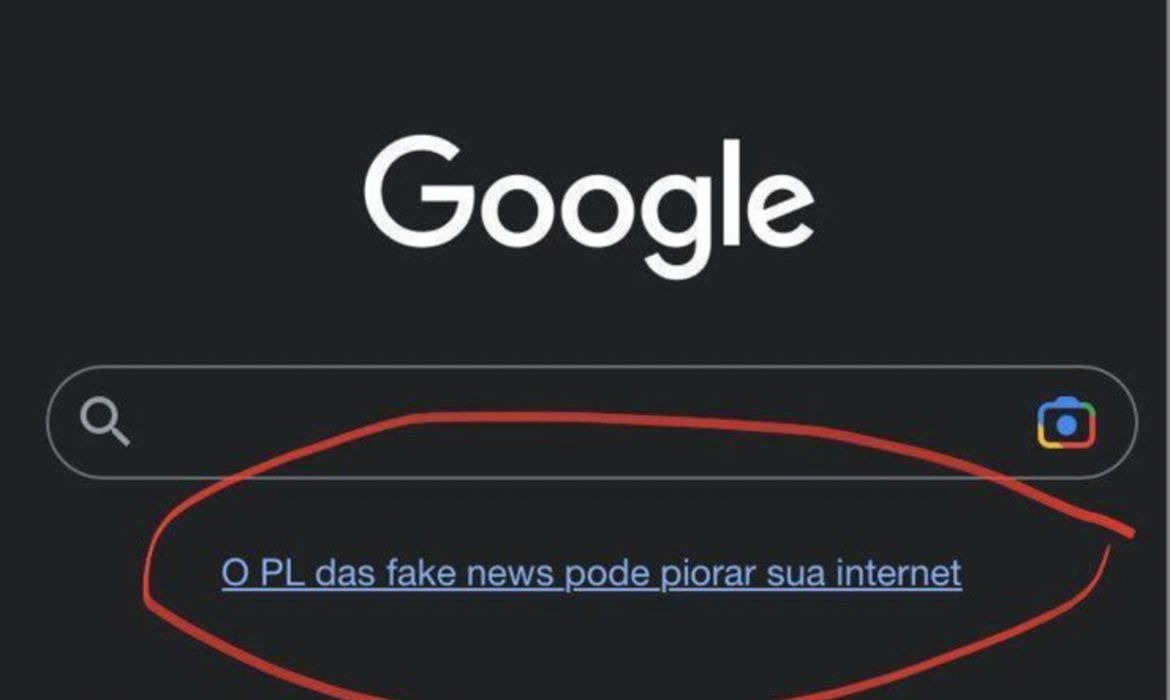 Flávio Dino quer apuração sobre campanha do Google contra PL das Fake News