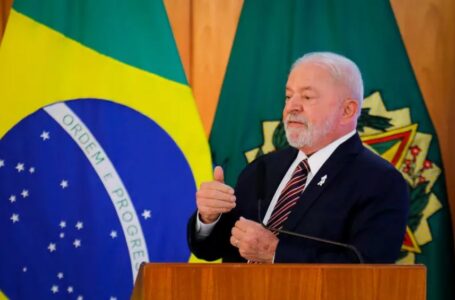 Após procedimento para eliminar dores no quadril, Lula deve despachar do Alvorada até quinta-feira