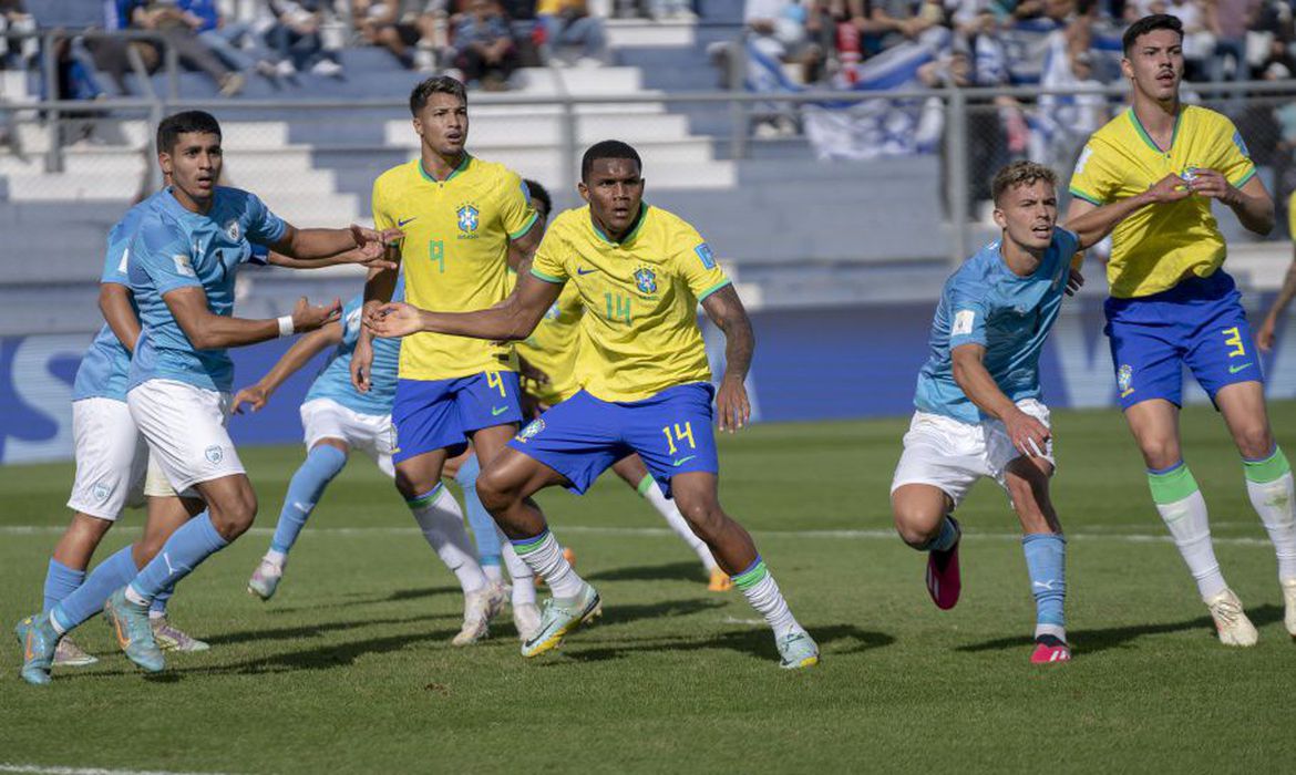 Brasil perde para Israel e dá adeus ao Mundial sub-20 de futebol