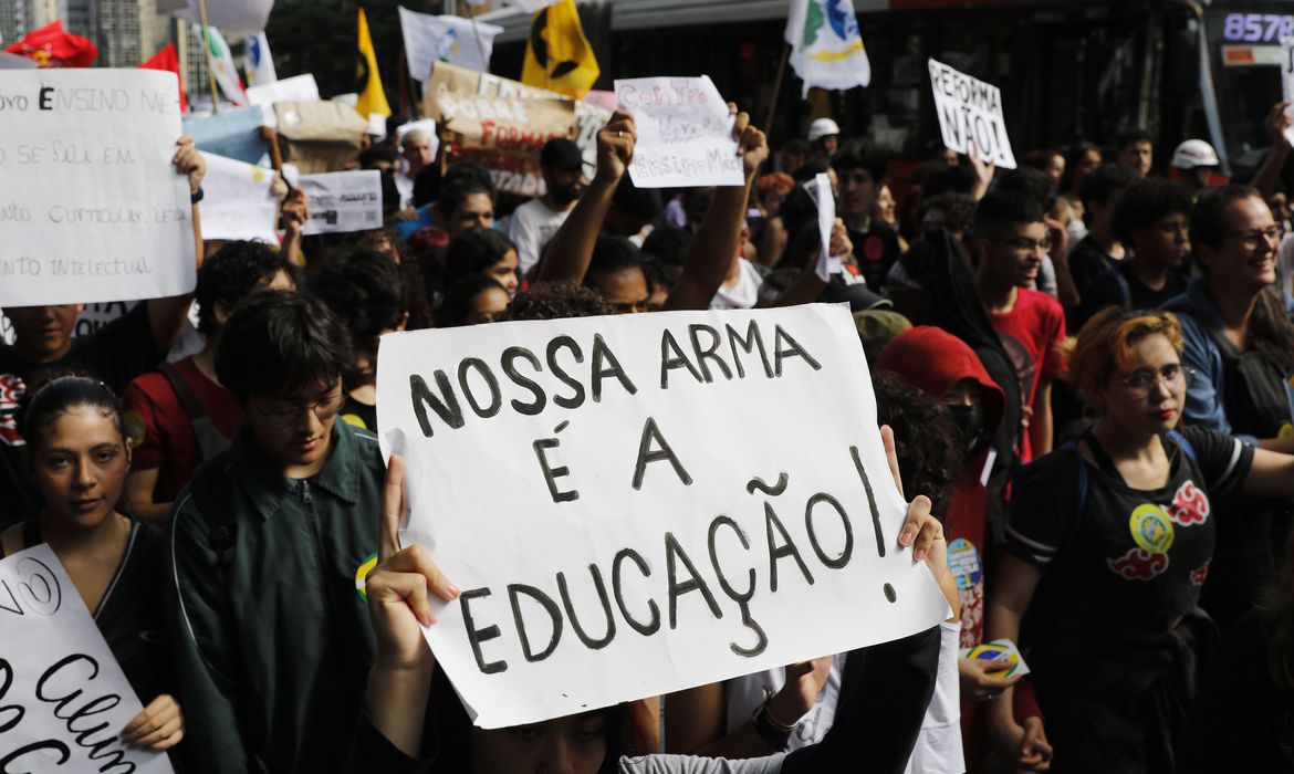 Secretários de Educação levam ao MEC proposta para Novo Ensino Médio