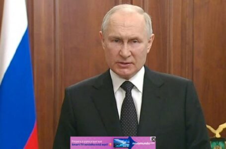Putin ameaça ‘medida recíproca’ caso Ucrânia use bombas de fragmentação