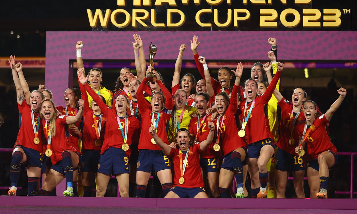 Espanha derrota Inglaterra para conquistar sua primeira Copa feminina