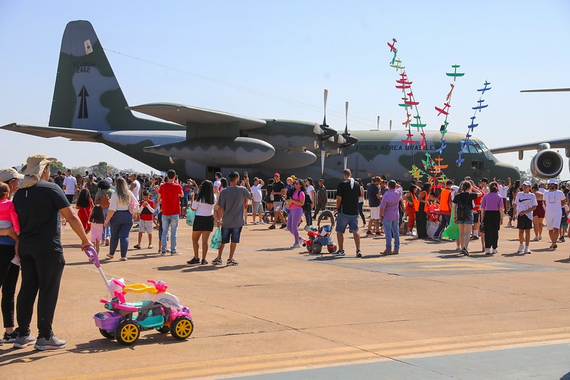 Forças de segurança marcam presença em evento na Base Aérea de Brasília