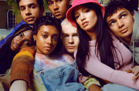 Netflix apresenta série teen com atriz de “Fale Comigo”. Veja o trailer