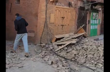 Terremoto em Marrocos já fez 2,5 mil mortos e mais de 2,4 mil feridos