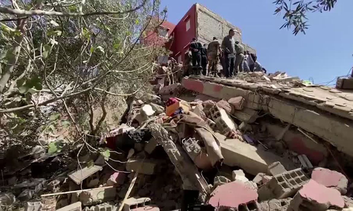 Terremoto deixa mais de mil mortos no Marrocos