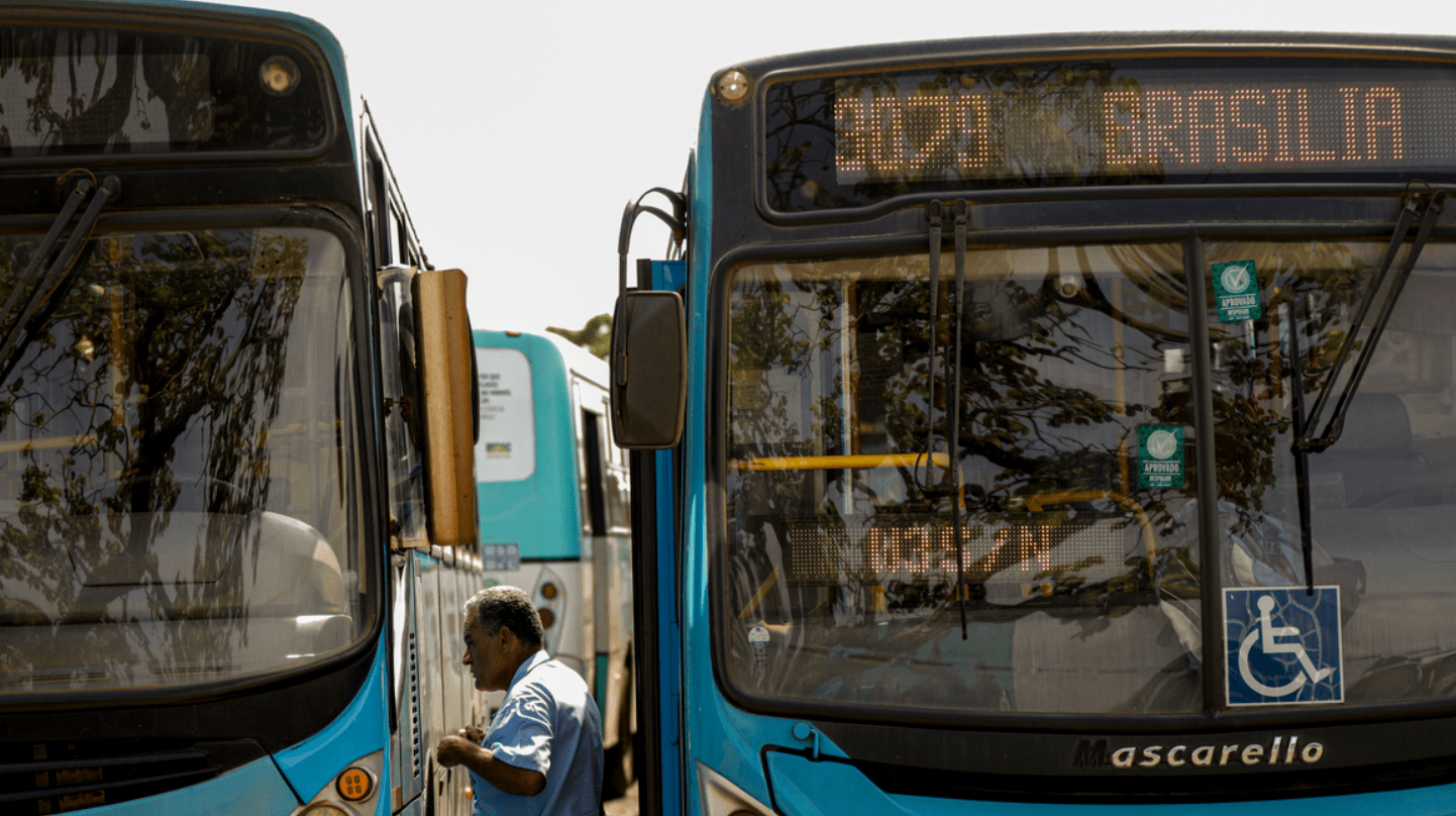 Rodoviários suspendem greve no DF