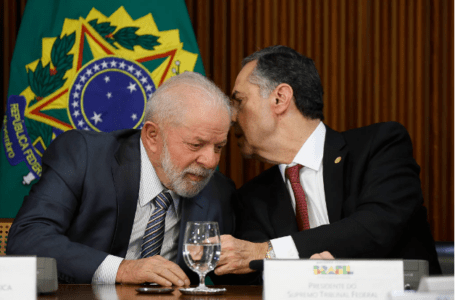 Lula participa de jantar na casa de Barroso com ministros do STF, sem Mendonça e Cármen