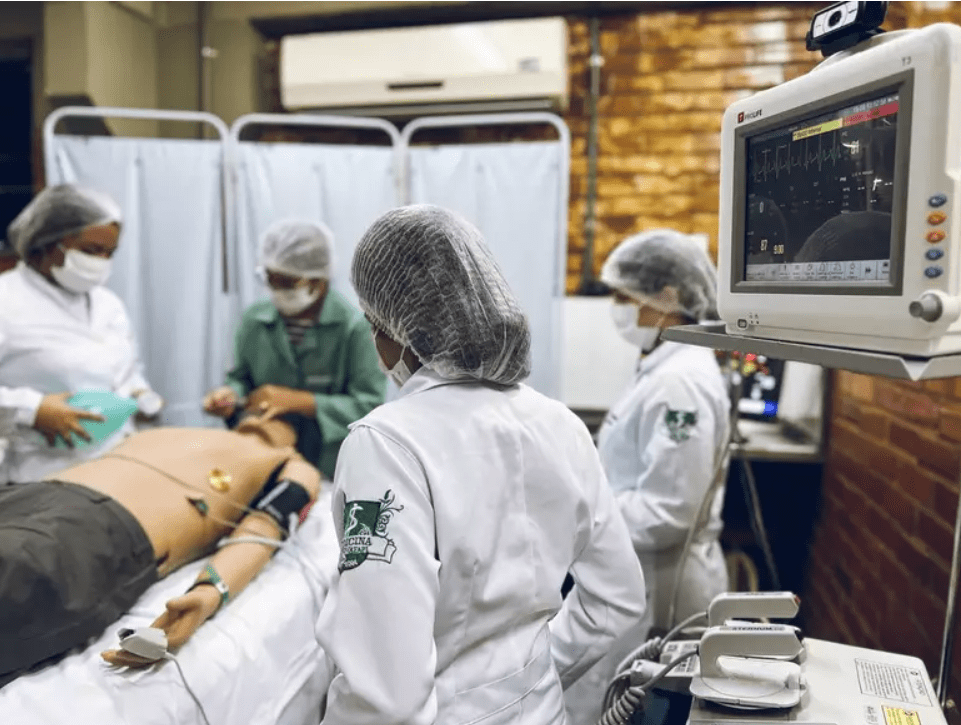 MEC publica novas regras para cursos de Medicina sob judicialização; veja quais são