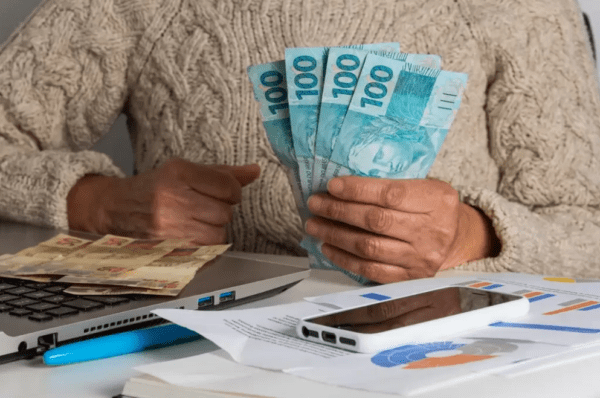 Caixa libera dinheiro de antigo fundo PIS/Pasep; veja como sacar