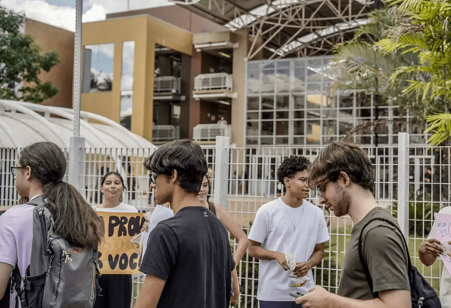 Saiba como funcionará o Programa Pé-de-Meia para estudantes