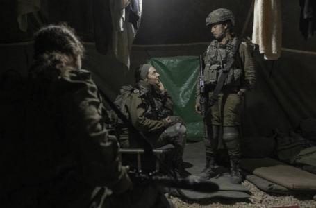Mulheres lutam na linha de frente do Exército de Israel pela primeira vez
