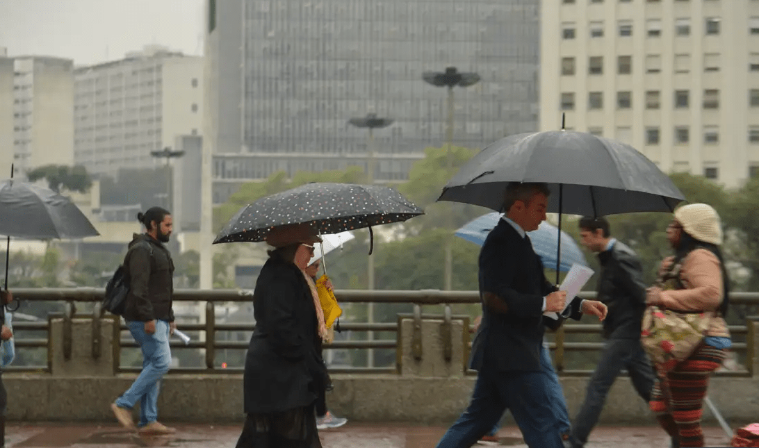 Fim do verão terá fortes chuvas em diversas regiões do país