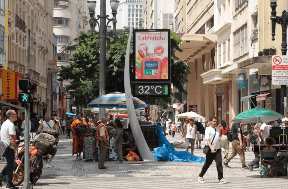 Abril terá chuvas acima da média em alguns estados, mas temperaturas continuarão altas