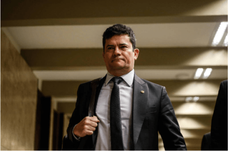 Oposição parabeniza Moro por resultado no TRE; líder do PT não comenta