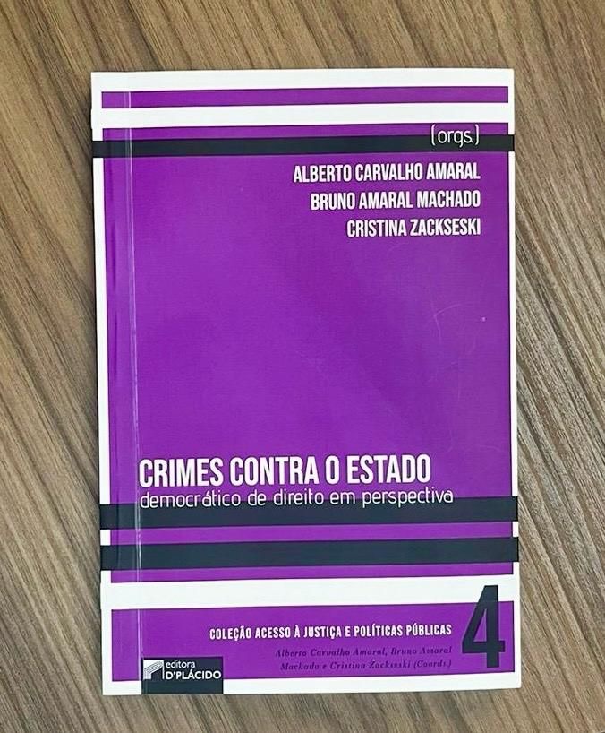 Advogados, delegados e promotores se reúnem para lançamento de livros sobre Direito Penal em Brasília