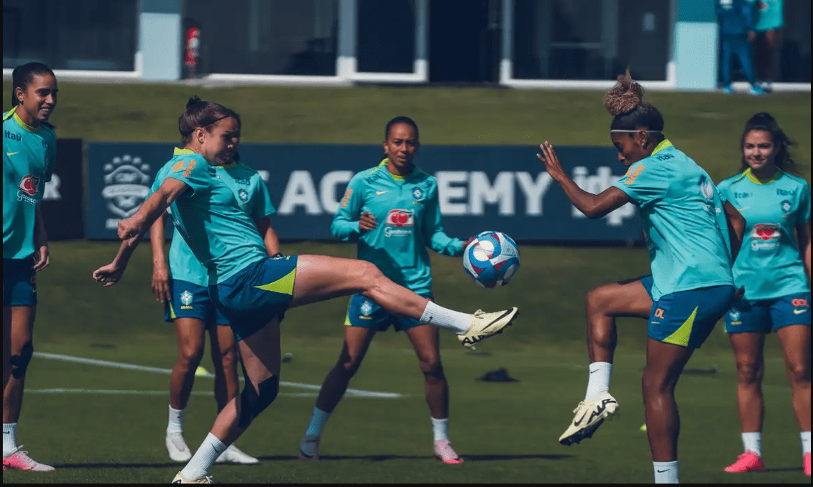 Futebol: seleção feminina entra em reta final de preparação para Paris