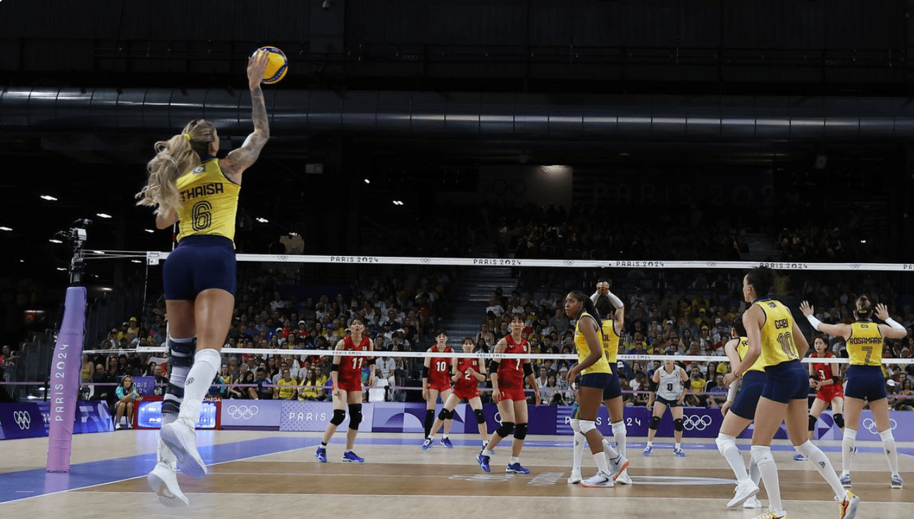 Brasil vence Japão por 3 a 0 no vôlei feminino