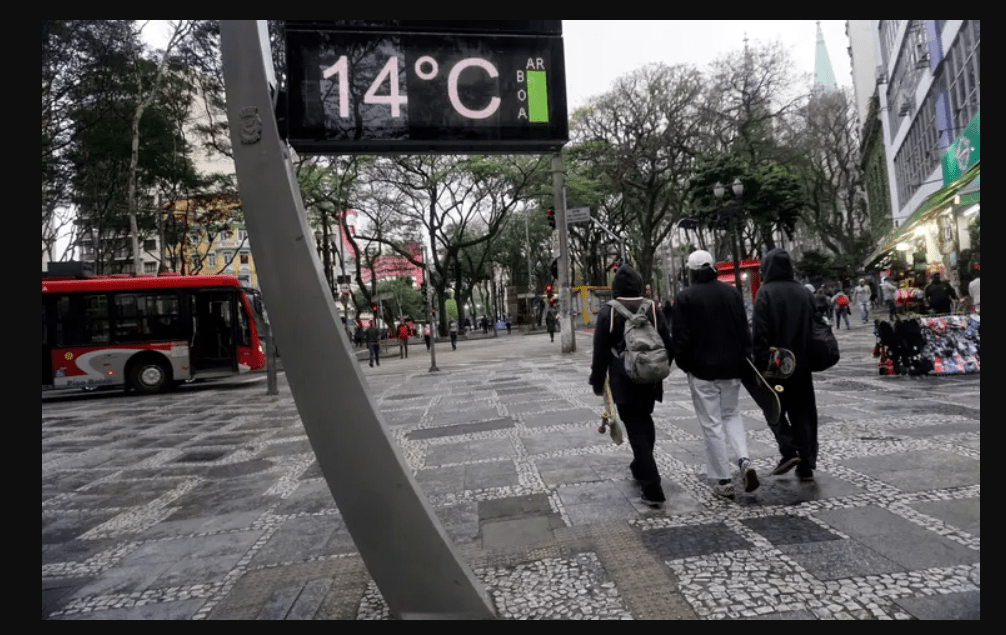 Semana começa com frente fria e ciclone extratropical influenciando o clima no Brasil