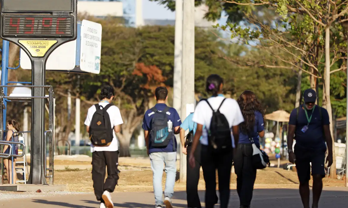 Inmet alerta para onda de calor a baixa umidade no fim de semana