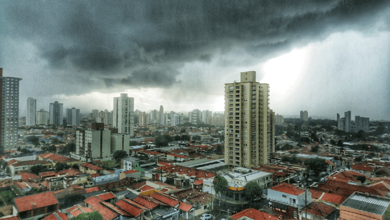 Domingo tem previsão de tempestade, onda de calor e ventania em regiões do país; confira