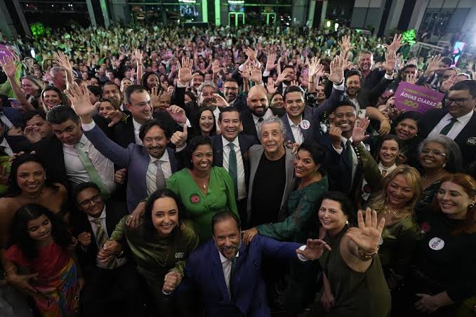 Liderança de Cleber nas pesquisas se fortalece com proposta de isenção para jovens advogados