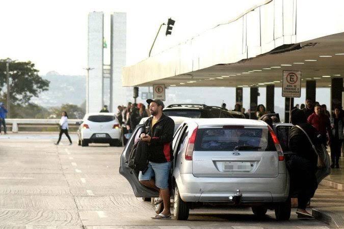 Campanha do GDF alerta sobre riscos do transporte pirata