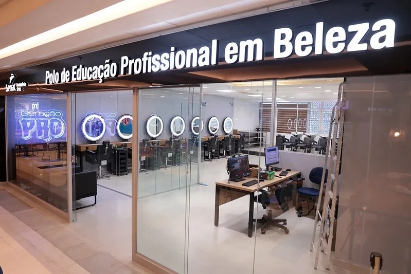 Senac-DF lança curso Técnico em Imagem Pessoal com atendimentos gratuitos no Conjunto Nacional