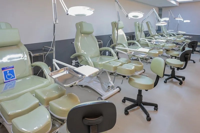 Senac-DF inaugura laboratório de podologia e fecha parceria com empresa líder do setor