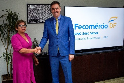 Convenção Coletiva garante reajuste para secretárias e secretários do DF