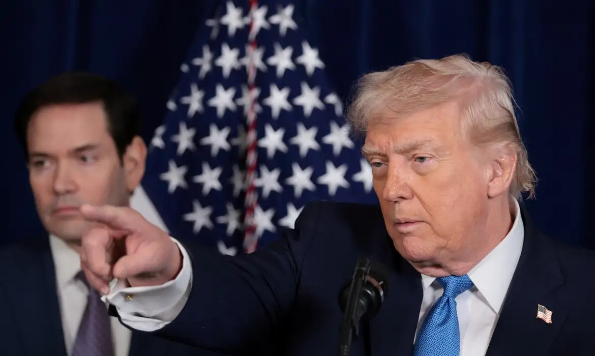 Trump ameaça vice venezuelana e diz que ela pode “pagar preço maior”