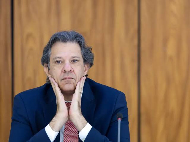 Haddad nega cobrança de aporte bilionário ao GDF no BRB