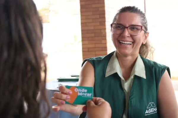 Goiás convoca 52 mulheres vítimas de violência doméstica para adesão ao Aluguel Social