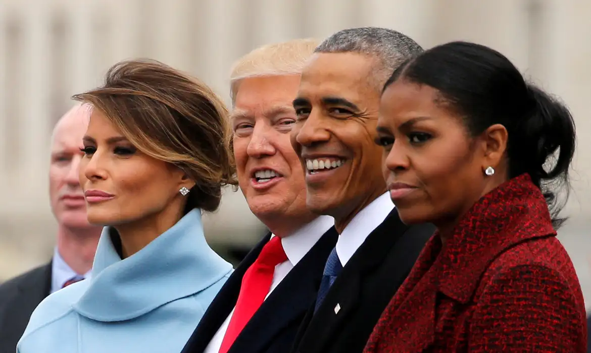 “Espetáculo de circo”, diz Obama sobre vídeo racista postado por Trump
