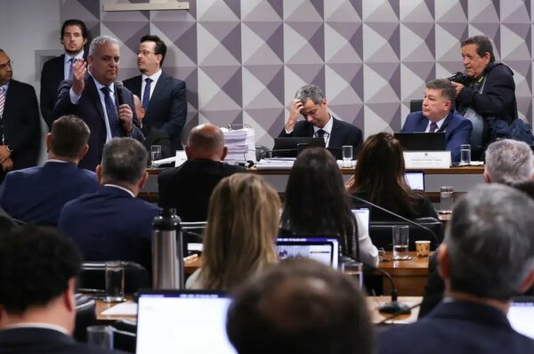 CPMI do INSS termina sem relatório final