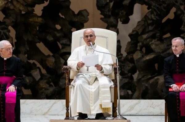 Papa Leão chama guerra no Oriente Médio de “escândalo” para humanidade