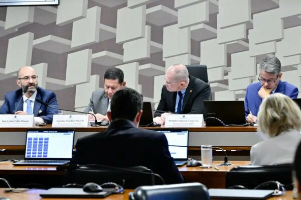 CPI do Crime aprova pedido para investigar beneficiários do Master