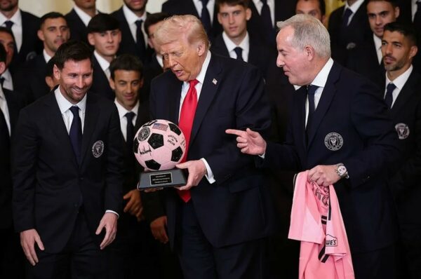Donald Trump diz que Irã não deveria participar da Copa do Mundo