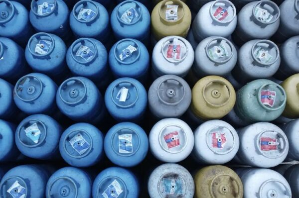 Caixa libera vale-recarga do programa Gás do Povo a 206 mil famílias