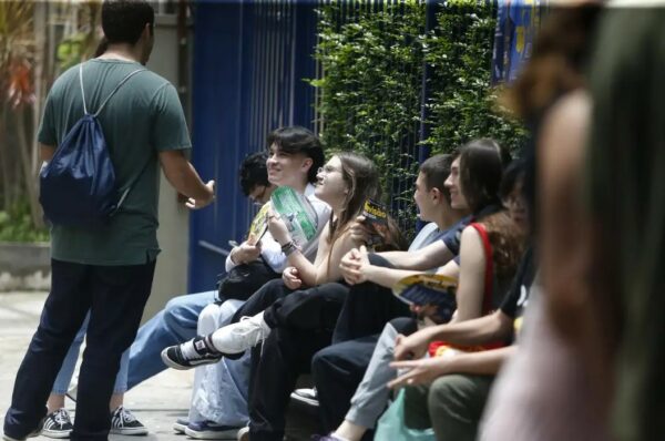 Inscrições para vagas remanescentes do Fies vão até 29 de abril