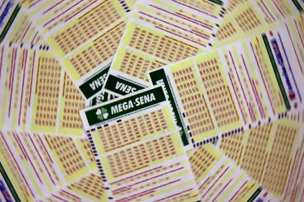 Mega-Sena acumula e prêmio vai a R$ 52 milhões