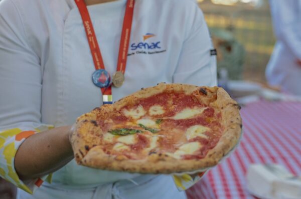 Senac-DF leva alunos ao Pizzafest Brasil e fortalece formação em pizza napolitana